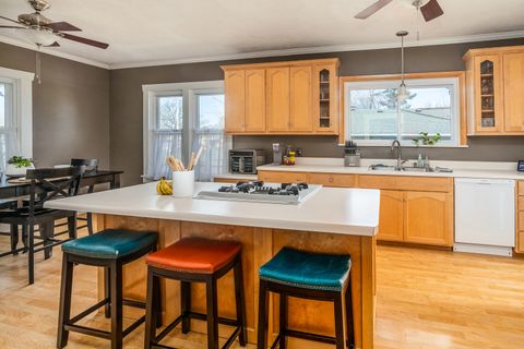 Tiny photo for 1940 Logan Street, Murphysboro, IL 62966 (MLS # 12603306)