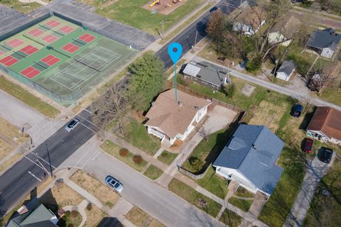 Tiny photo for 1940 Logan Street, Murphysboro, IL 62966 (MLS # 12603306)