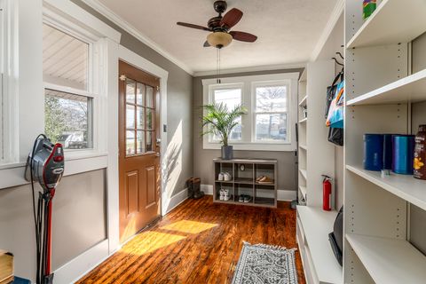 Tiny photo for 1940 Logan Street, Murphysboro, IL 62966 (MLS # 12603306)