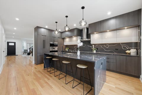 Tiny photo for 2334 N Oakley Avenue, Chicago, IL 60647 (MLS # 12738480)