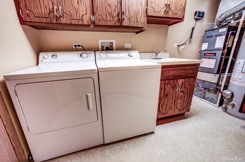 Tiny photo for 9822 Mill Drive W #B2, Palos Park, IL 60464 (MLS # 12650847)