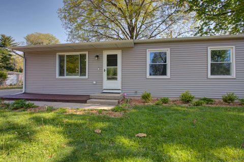 Tiny photo for 1404 Briarwood Drive, Champaign, IL 61821 (MLS # 12626914)