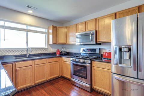 Tiny photo for 668 E Fountainview Drive, Mundelein, IL 60060 (MLS # 12715698)