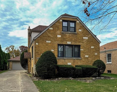 A home in North Riverside