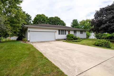 Tiny photo for 201 E Ririe Place, Flanagan, IL 61740 (MLS # 12687816)