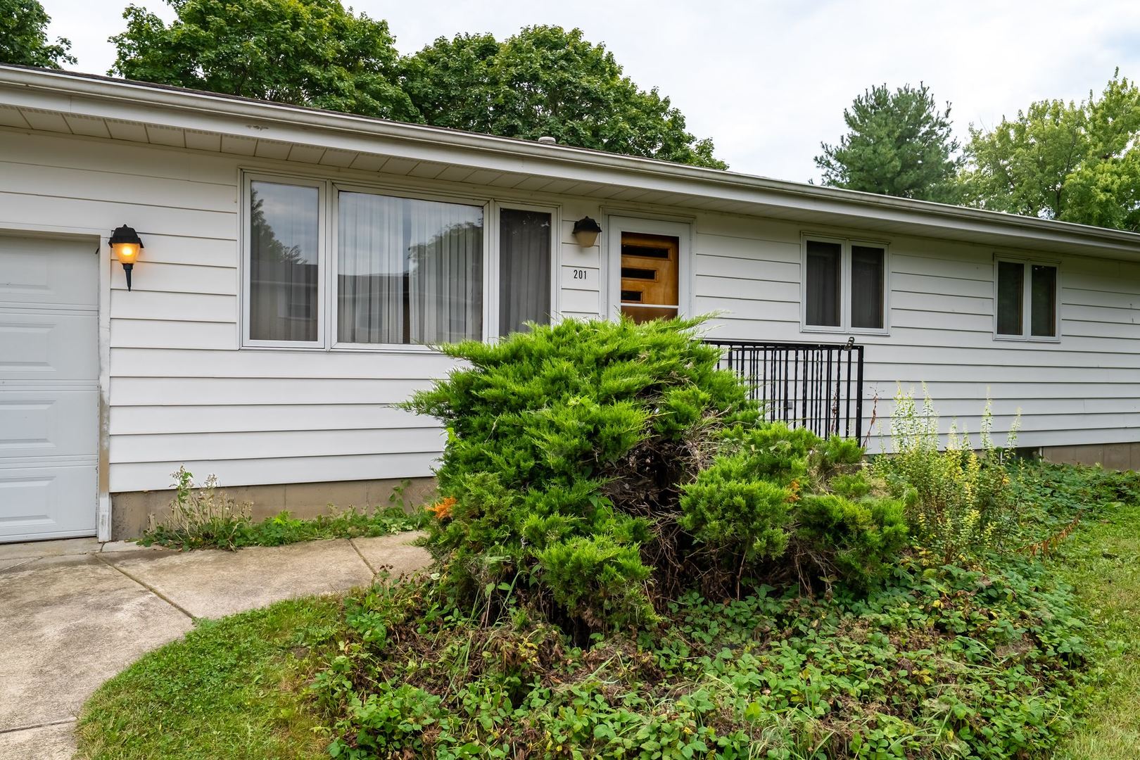201 E Ririe Place