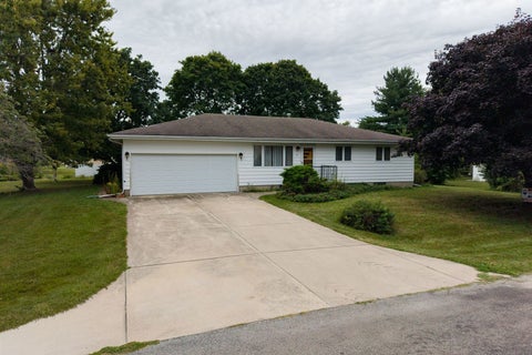 Tiny photo for 201 E Ririe Place, Flanagan, IL 61740 (MLS # 12687816)