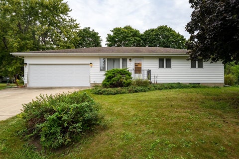 Photo of 201 E Ririe Place, Flanagan, IL 61740 (MLS # 12687816)