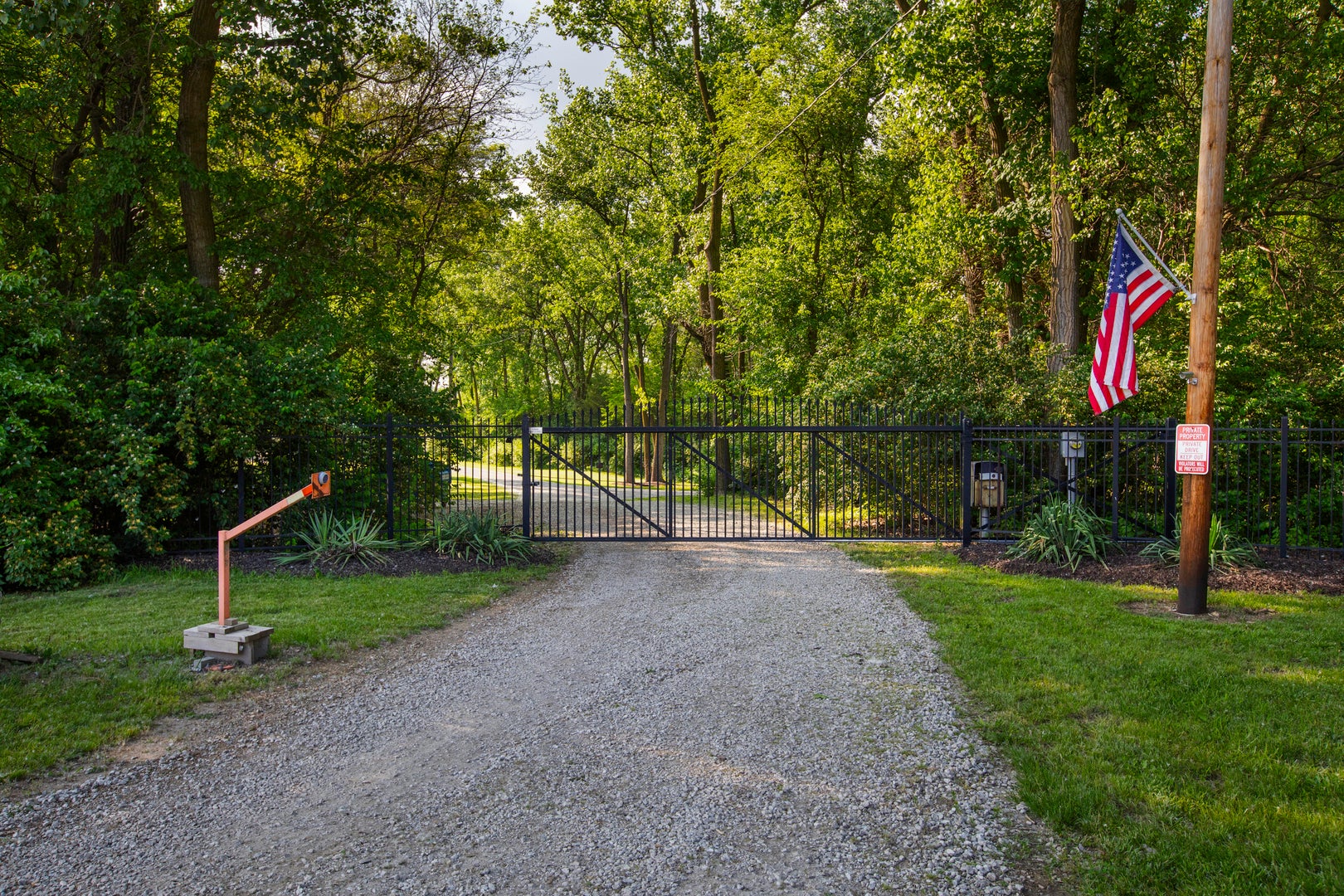 1199 N 27th Road