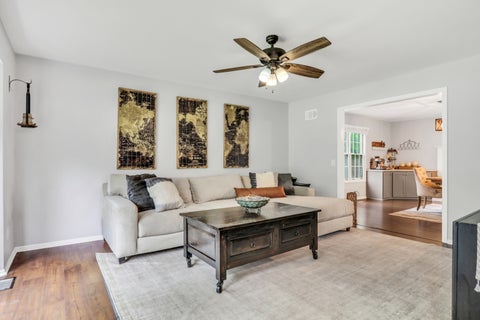 Tiny photo for 269 Concord Square, Gurnee, IL 60031 (MLS # 12675218)