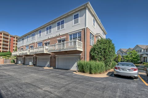 Tiny photo for 200 Concord Court, Morton Grove, IL 60053 (MLS # 12724597)