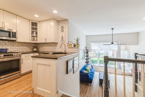 Tiny photo for 1328 S Federal Street #G, Chicago, IL 60605 (MLS # 12480600)