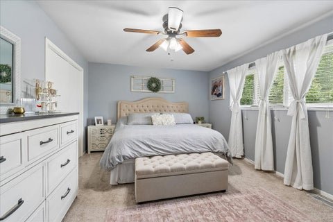 Tiny photo for 16 Woody Way, Oakwood Hills, IL 60013 (MLS # 12758079)