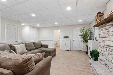 Tiny photo for 16 Woody Way, Oakwood Hills, IL 60013 (MLS # 12758079)