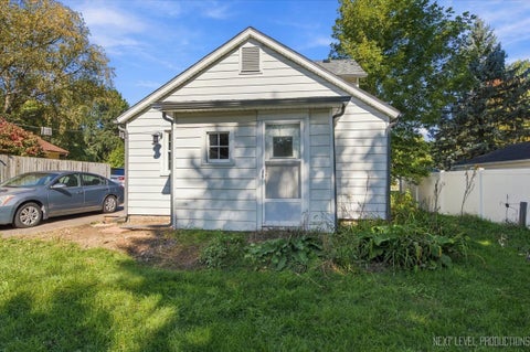 Tiny photo for 530 E Wilson Street, Batavia, IL 60510 (MLS # 12772176)
