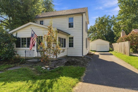 Photo of 530 E Wilson Street, Batavia, IL 60510 (MLS # 12772176)