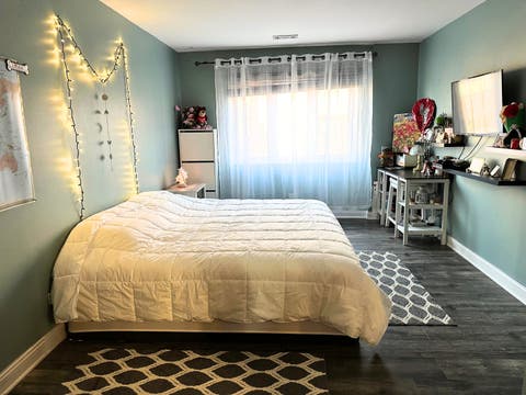 Tiny photo for 9355 Landings Lane #301, Des Plaines, IL 60016 (MLS # 12725854)