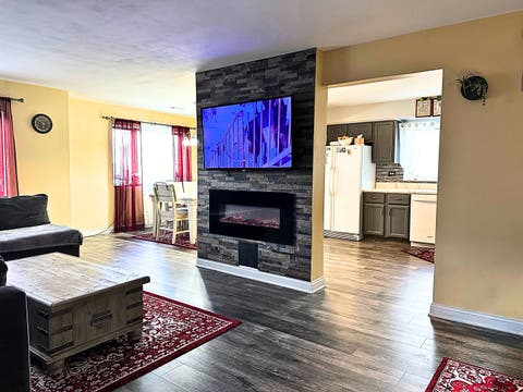 Tiny photo for 9355 Landings Lane #301, Des Plaines, IL 60016 (MLS # 12725854)