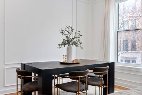 Tiny photo for 618 W Barry Avenue #2, Chicago, IL 60657 (MLS # 12596448)