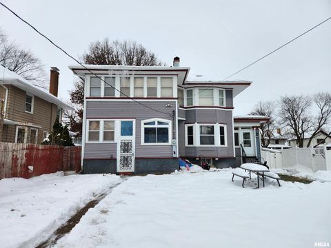 Tiny photo for 803 5TH Avenue S, Clinton, IA 52732 (MLS # QC4269928)