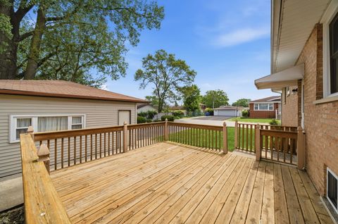Tiny photo for 13119 Linder Avenue, Crestwood, IL 60418 (MLS # 12654168)