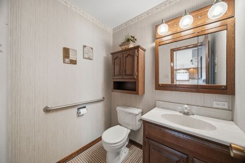 Tiny photo for 13119 Linder Avenue, Crestwood, IL 60418 (MLS # 12654168)