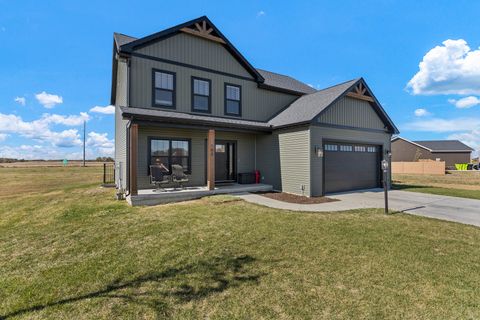 Tiny photo for 103 Wildflower Point, Heyworth, IL 61745 (MLS # 12508596)