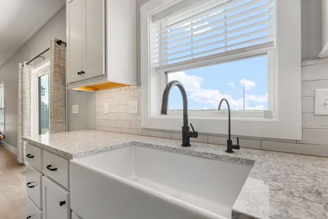 Tiny photo for 103 Wildflower Point, Heyworth, IL 61745 (MLS # 12508596)