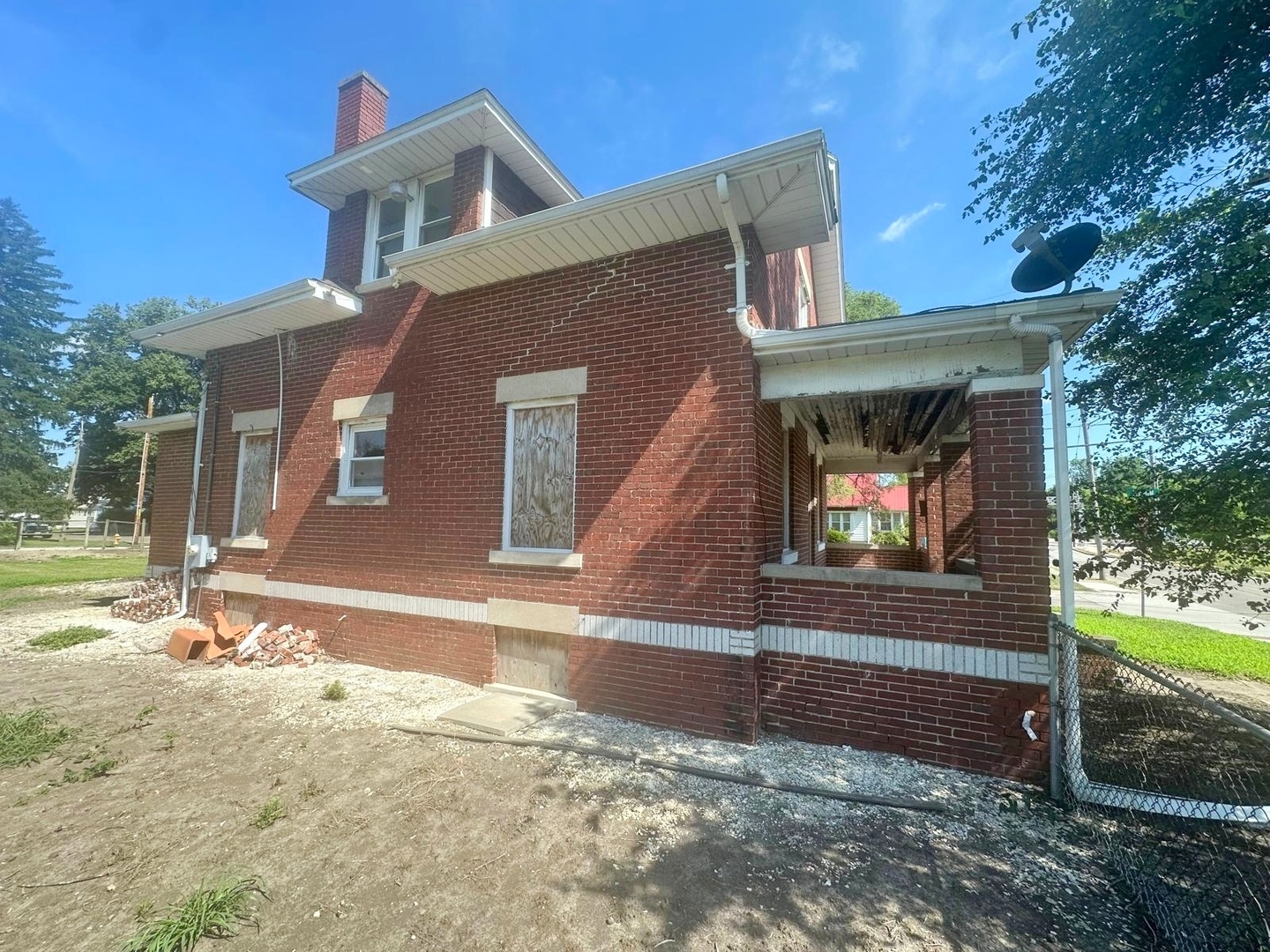 718 N Griffin Street