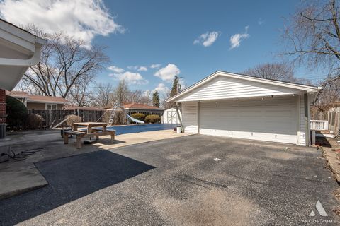 Tiny photo for 3034 190th Street, Lansing, IL 60438 (MLS # 12502847)