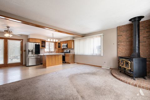 Tiny photo for 3034 190th Street, Lansing, IL 60438 (MLS # 12502847)
