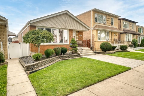 Tiny photo for 5747 S MEADE Avenue, Chicago, IL 60638 (MLS # 12725479)