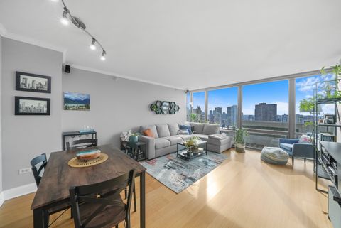 Tiny photo for 2 E Erie Street #2806, Chicago, IL 60611 (MLS # 12520796)