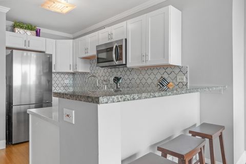 Tiny photo for 2 E Erie Street #2806, Chicago, IL 60611 (MLS # 12520796)