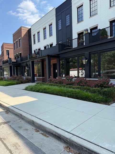 229 BURLINGTON Avenue A Clarendon Hills IL 60514