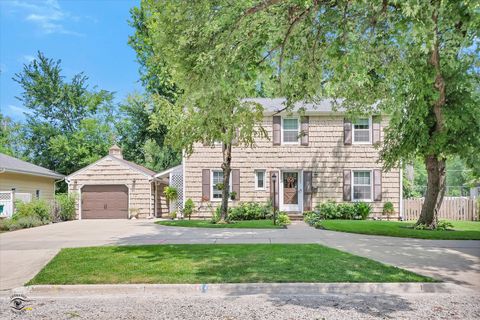 Photo of 1203 Campbell Street, Joliet, IL 60435 (MLS # 12436379)