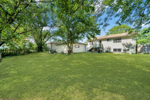 Tiny photo for 17303 Appletree Drive, Hazel Crest, IL 60429 (MLS # 12433007)