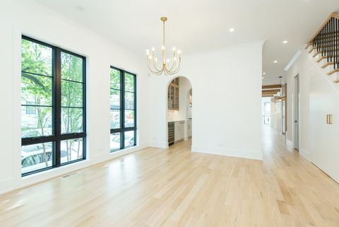 Tiny photo for 1410 W Laverne Avenue, Park Ridge, IL 60068 (MLS # 12568365)