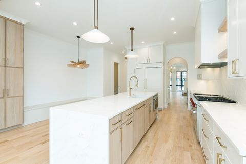 Tiny photo for 1410 W Laverne Avenue, Park Ridge, IL 60068 (MLS # 12568365)