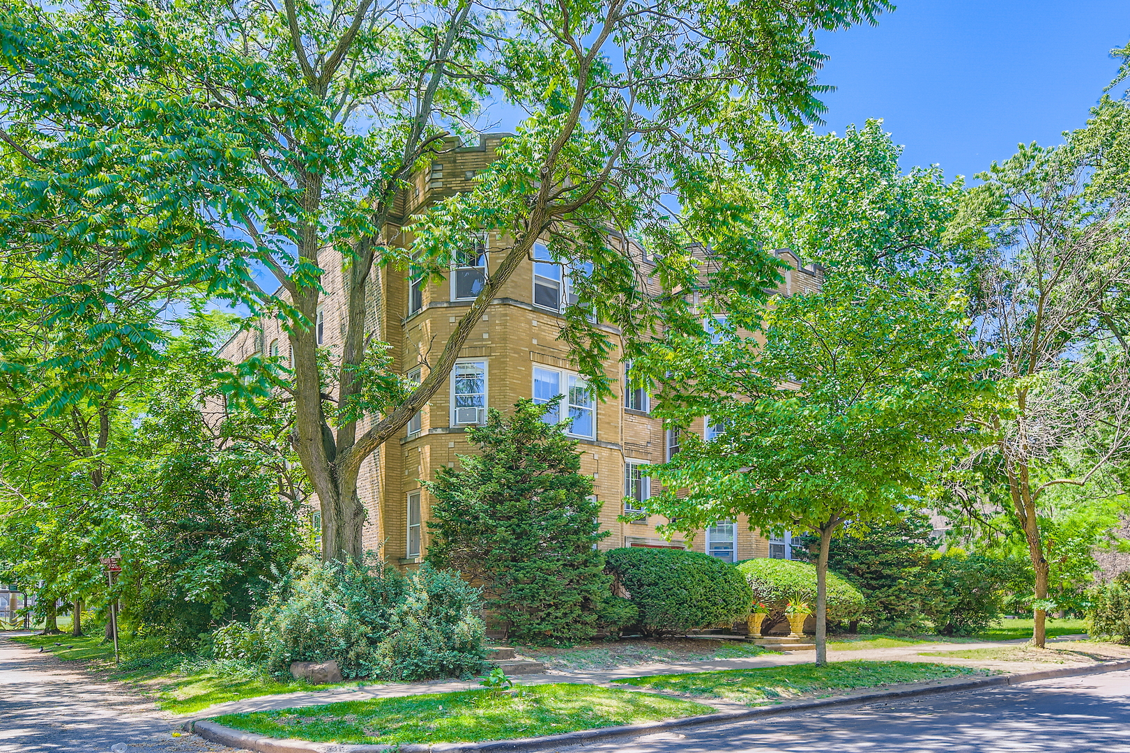 1511 W Thorndale Avenue 2E