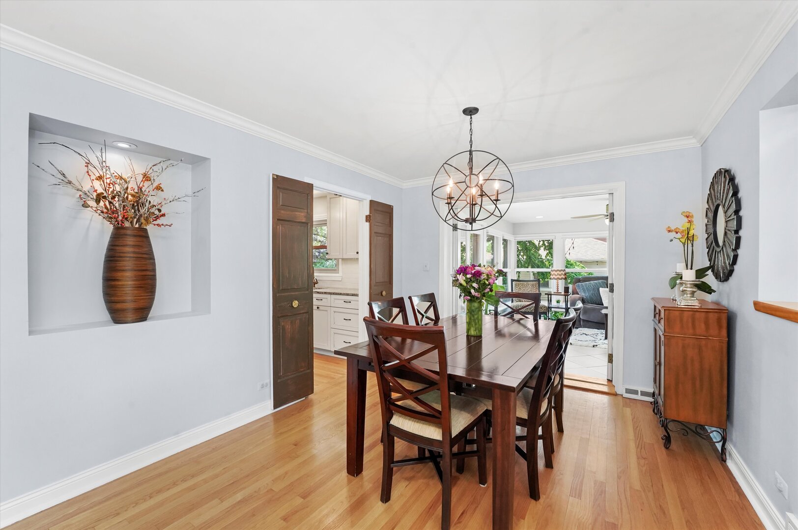 728 S Hillside Avenue