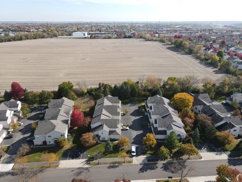 Tiny photo for 253 Nicole Drive #E, South Elgin, IL 60177 (MLS # 12526621)