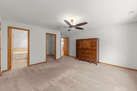 Tiny photo for 253 Nicole Drive #E, South Elgin, IL 60177 (MLS # 12526621)