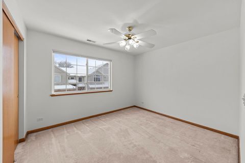 Tiny photo for 253 Nicole Drive #E, South Elgin, IL 60177 (MLS # 12526621)