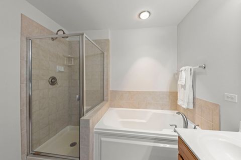 Tiny photo for 253 Nicole Drive #E, South Elgin, IL 60177 (MLS # 12526621)