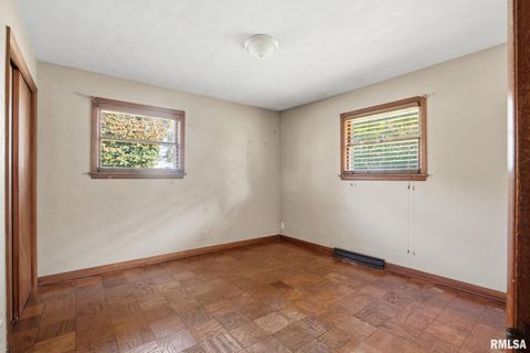 Tiny photo for 6209 FAIR Avenue, Davenport, IA 52806 (MLS # QC4269758)