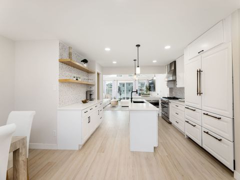 Tiny photo for 1649 Park Avenue, Hanover Park, IL 60133 (MLS # 12530687)