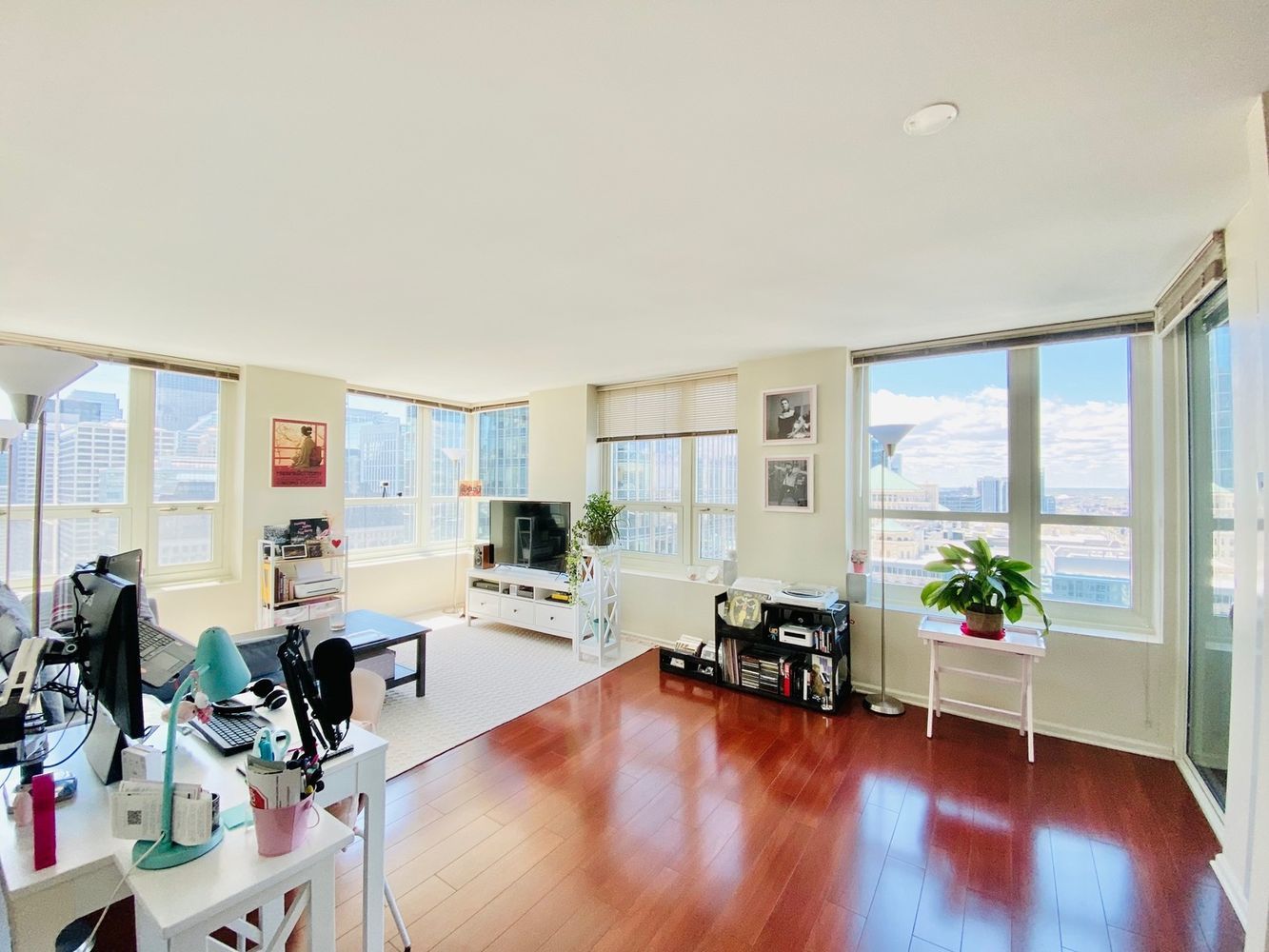 345 N LaSalle Drive 3806