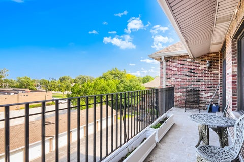 Tiny photo for 11035 Deblin Lane #305, Oak Lawn, IL 60453 (MLS # 12744258)