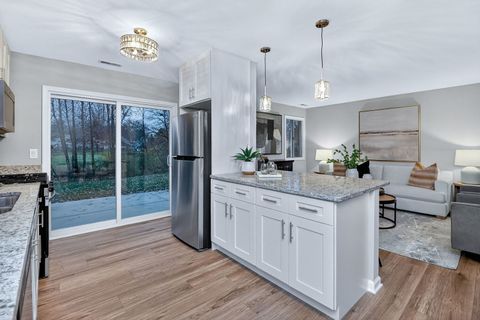 Tiny photo for 1314 Haverhill Circle, Naperville, IL 60563 (MLS # 12609774)